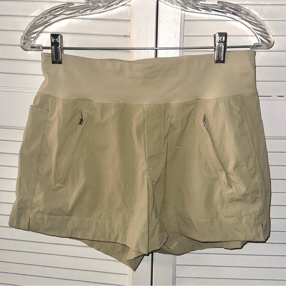 Athleta Trekkie North Shorts